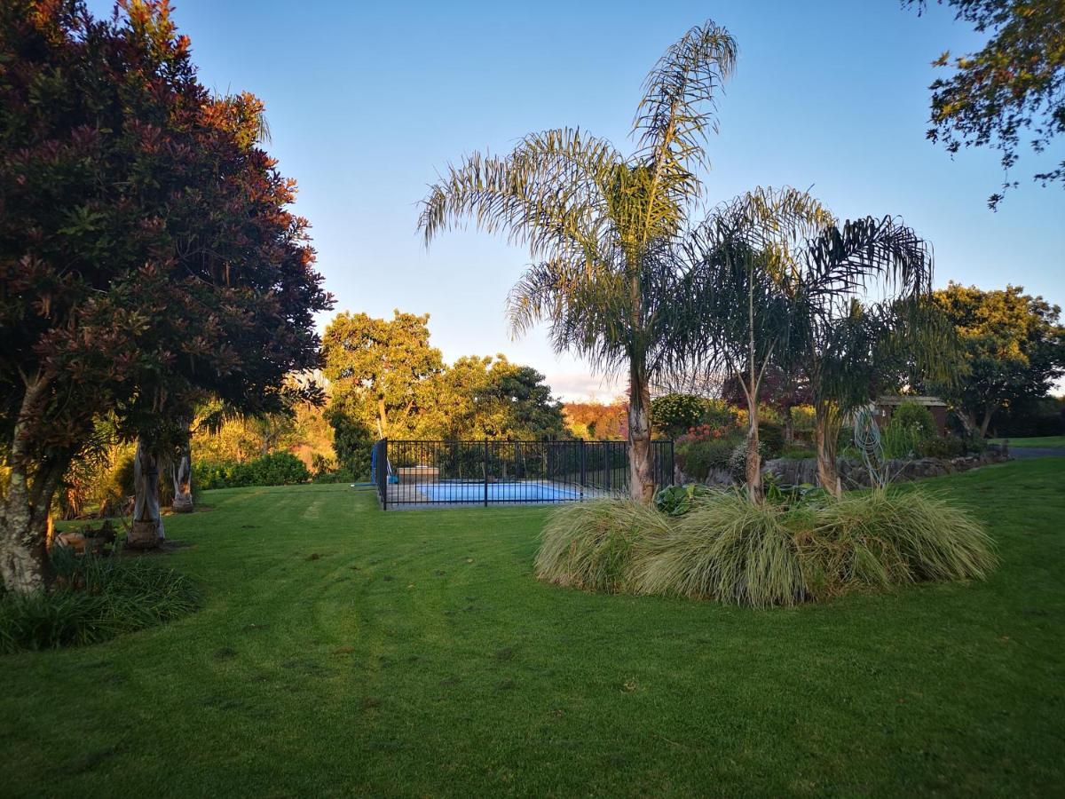 River Side Lodge Whakamarama Екстер'єр фото