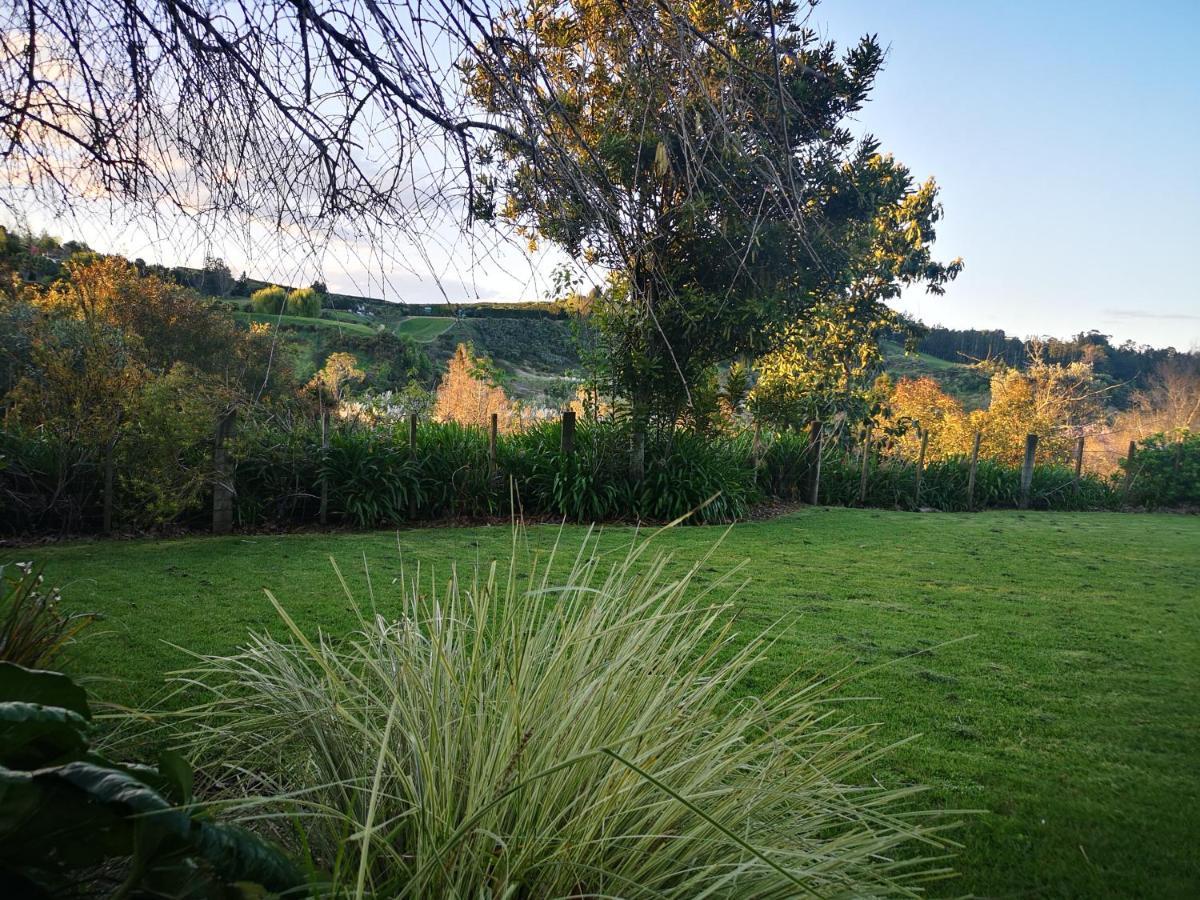 River Side Lodge Whakamarama Екстер'єр фото